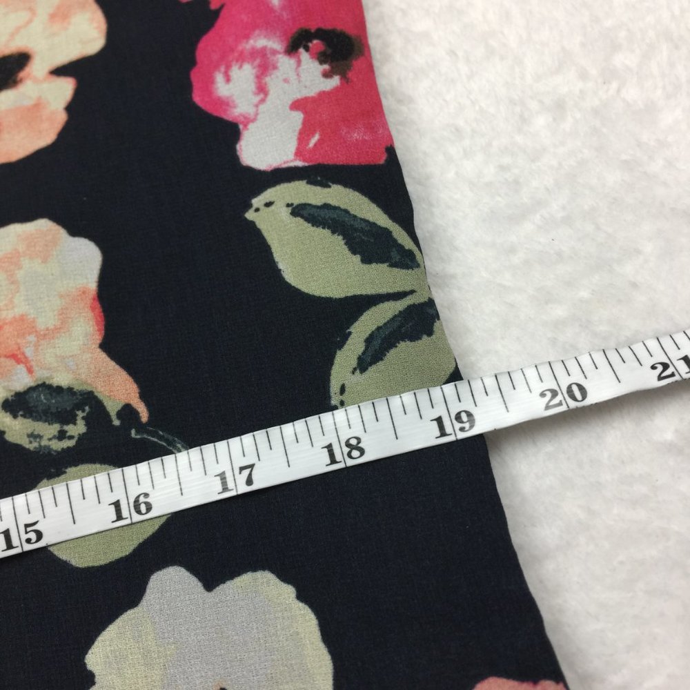 CAbi Tunic Blouse Top Size S Womans Navy Blue Floral Chiffon 3/4 Sleeve #971 - Picture 13 of 14
